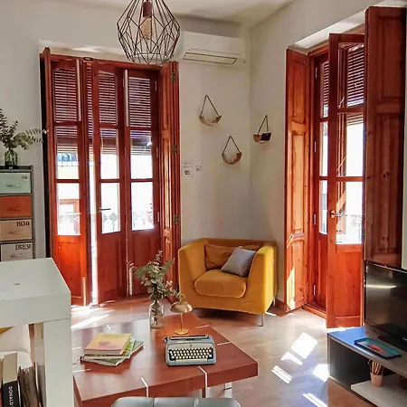 Cozy Flat In Old Town Apartment *